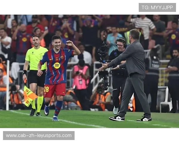 巴萨佩德里灵巧控球后直塞创造绝佳机会——洞察场上节奏,解码训练之路 巴萨佩德里灵巧控球后直塞创造绝佳机会——洞察场上节奏,解码训练之路