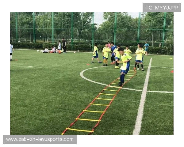 足球俱乐部青训营与高校共建人才输送通道,足球俱乐部青训有工资吗 足球俱乐部青训营与高校共建人才输送通道,足球俱乐部青训有工资吗
